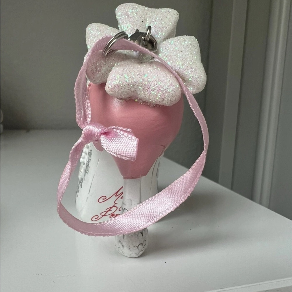 DISNEY Runway Shoe Ornaments 4" - MARY POPPINS Retired Rare High Heel - Picture 5 of 6